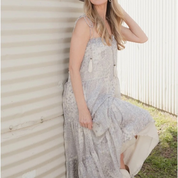 FleaStyle Grey Star Printed Tiered Chiffon Maxi Dress w/ smocked neck & Tassels - Picture 3 of 11